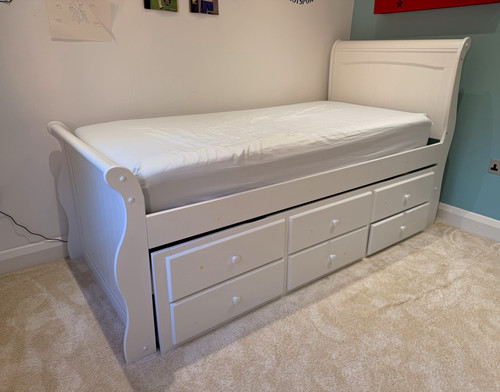 Beautiful white sleigh bed - white,